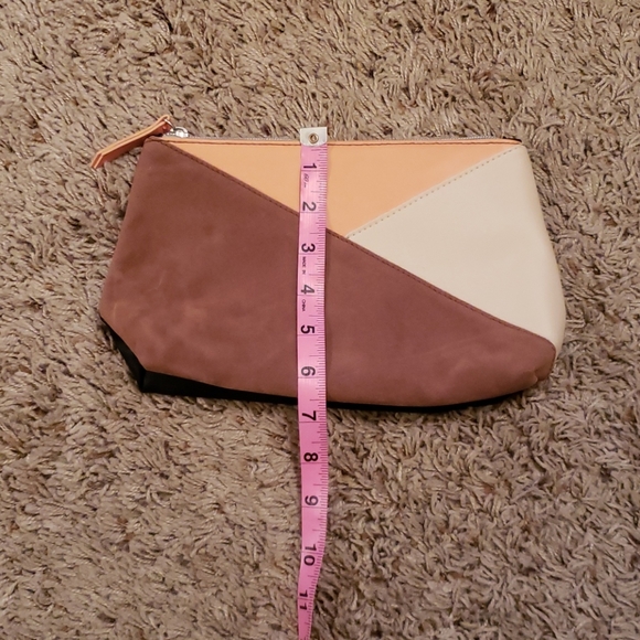 NWOT Ipsy November Glam Ultimate Makeup Bag - Picture 8 of 8
